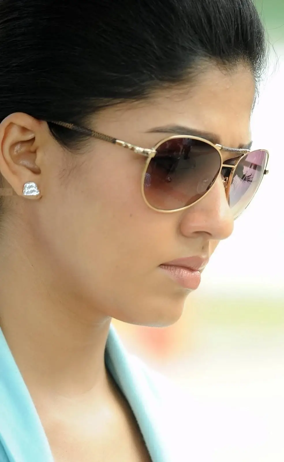 INDIAN ACTRESS NAYANTARA GLASS FACE CLOSEUP HOT PHOTOS